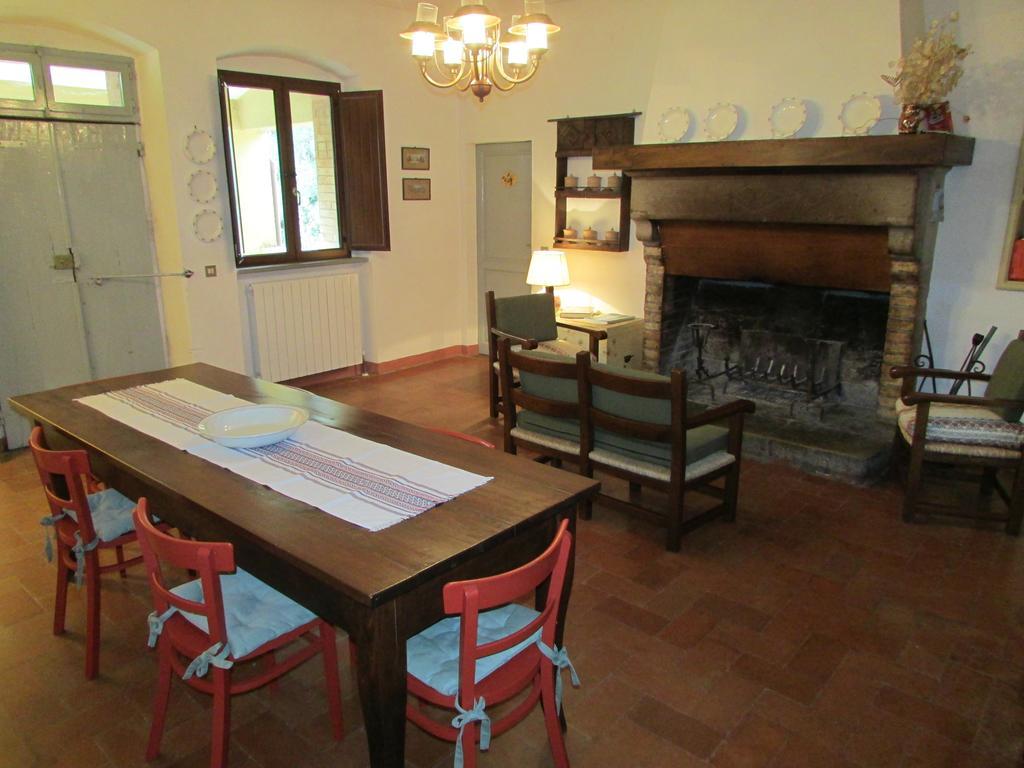 Agriturismo Dea Valfabbrica Extérieur photo